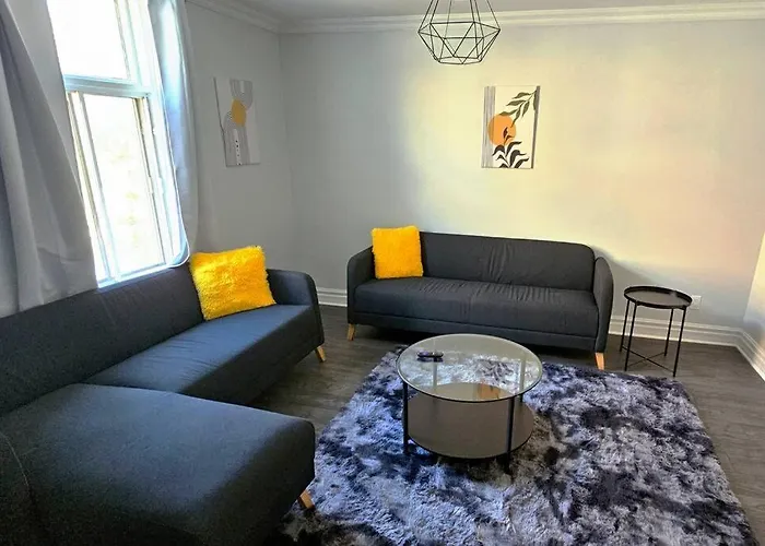 Spacieux Appartement De 3 Chambres Downtown